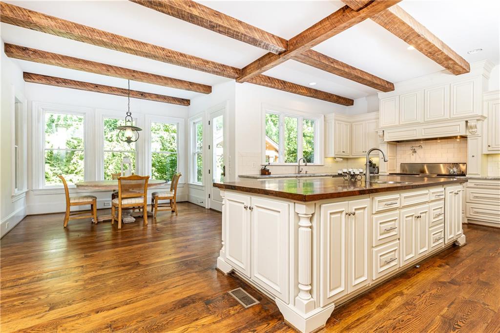 4770 E Conway Drive NW