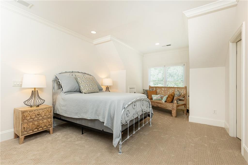 4770 E Conway Drive NW