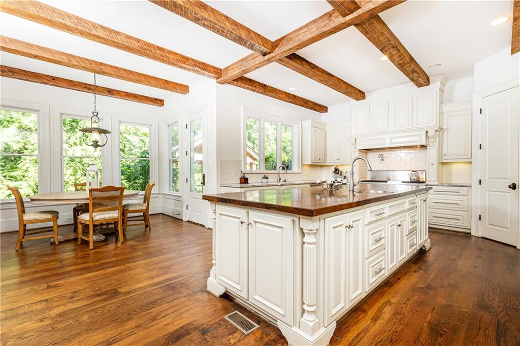 4770 E Conway Drive NW