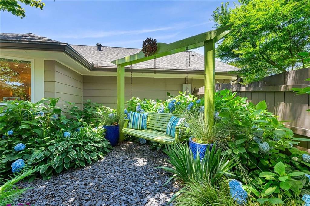 125 Bent Grass Drive