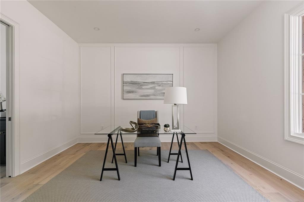 1485 Runnymeade Road NE