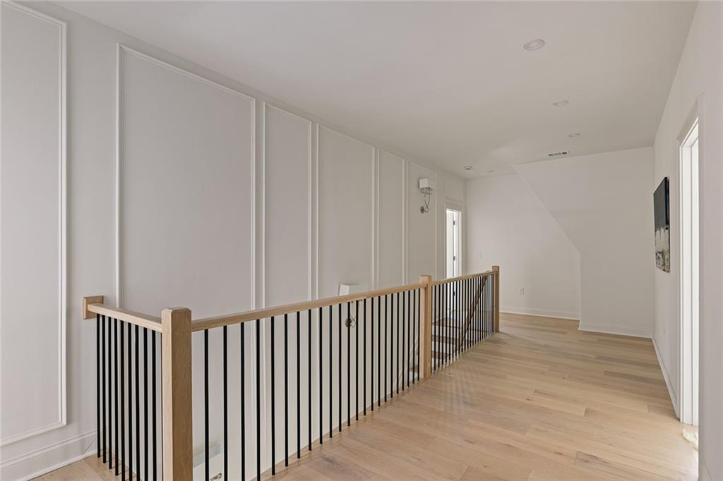 1485 Runnymeade Road NE