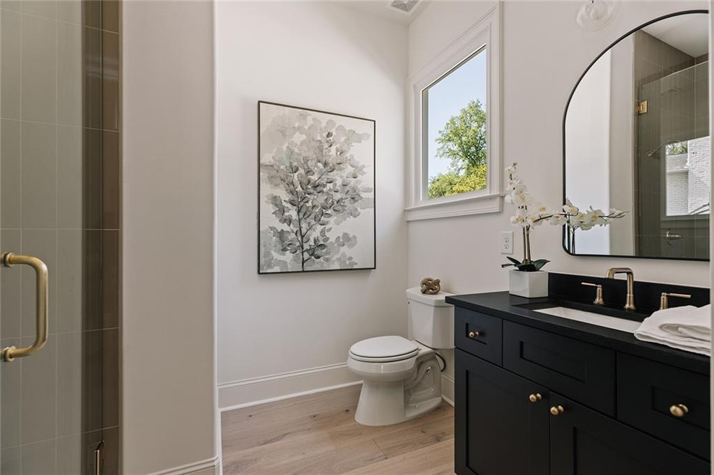 1485 Runnymeade Road NE