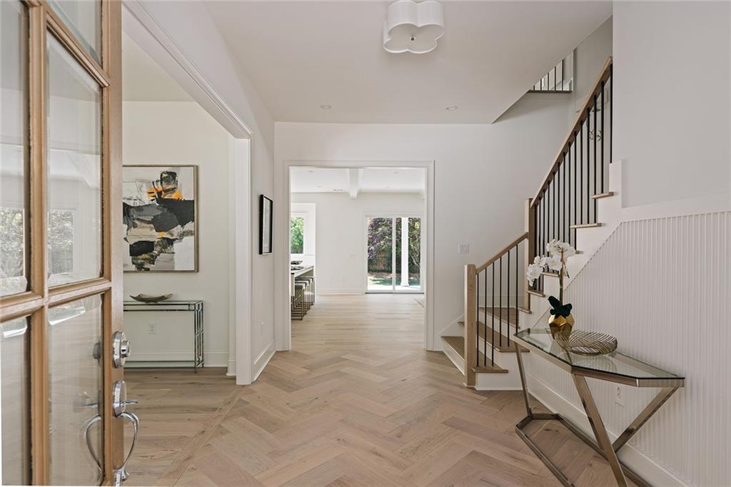 1485 Runnymeade Road NE