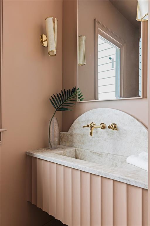 1485 Runnymeade Road NE