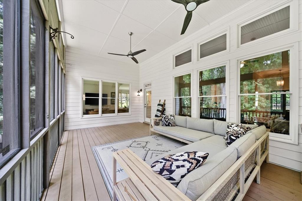 102 Crowe Road