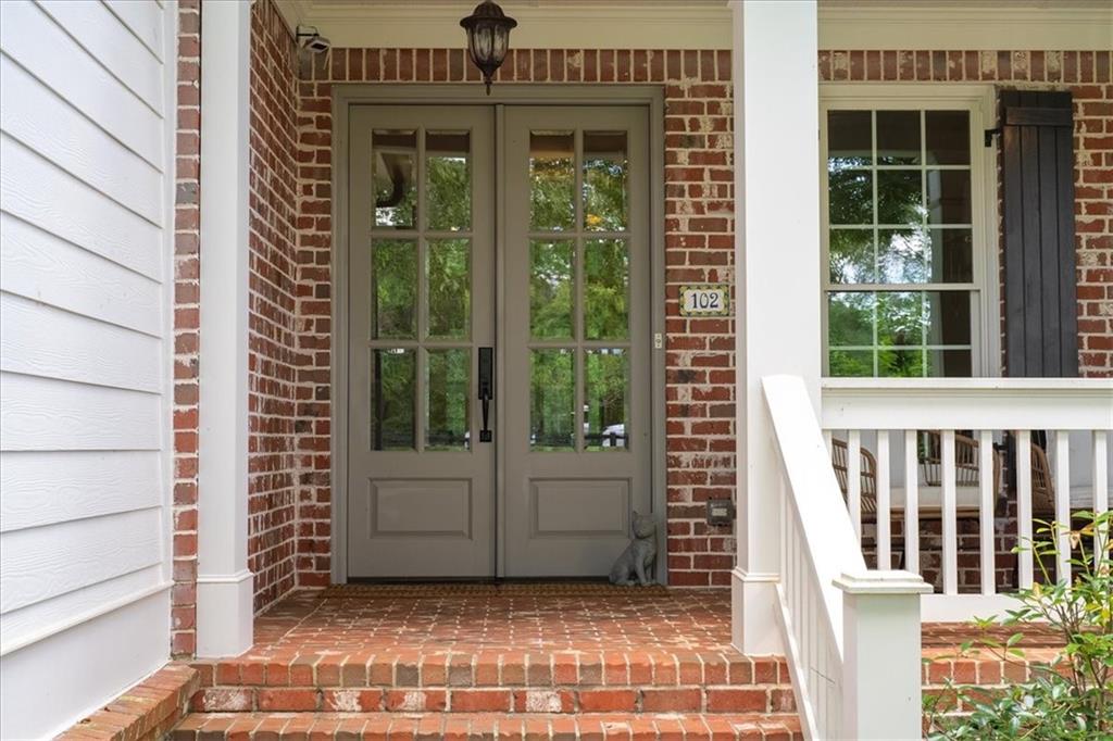 102 Crowe Road