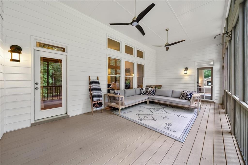102 Crowe Road