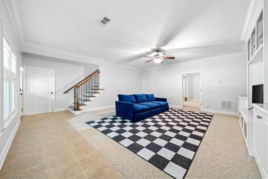 102 Crowe Road