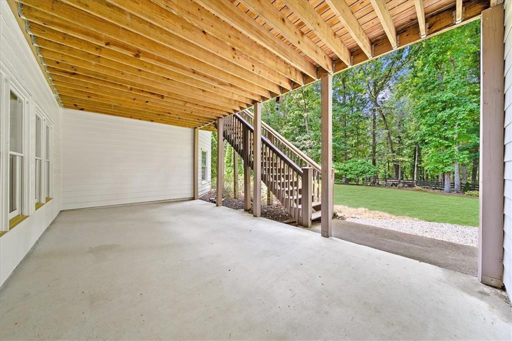 102 Crowe Road