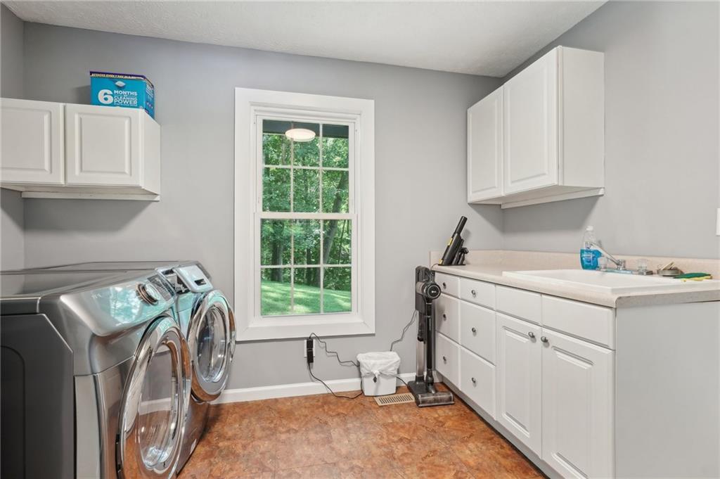 1270 Saint Lawrence Drive