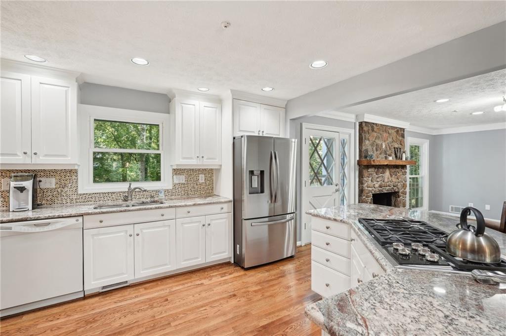 1270 Saint Lawrence Drive