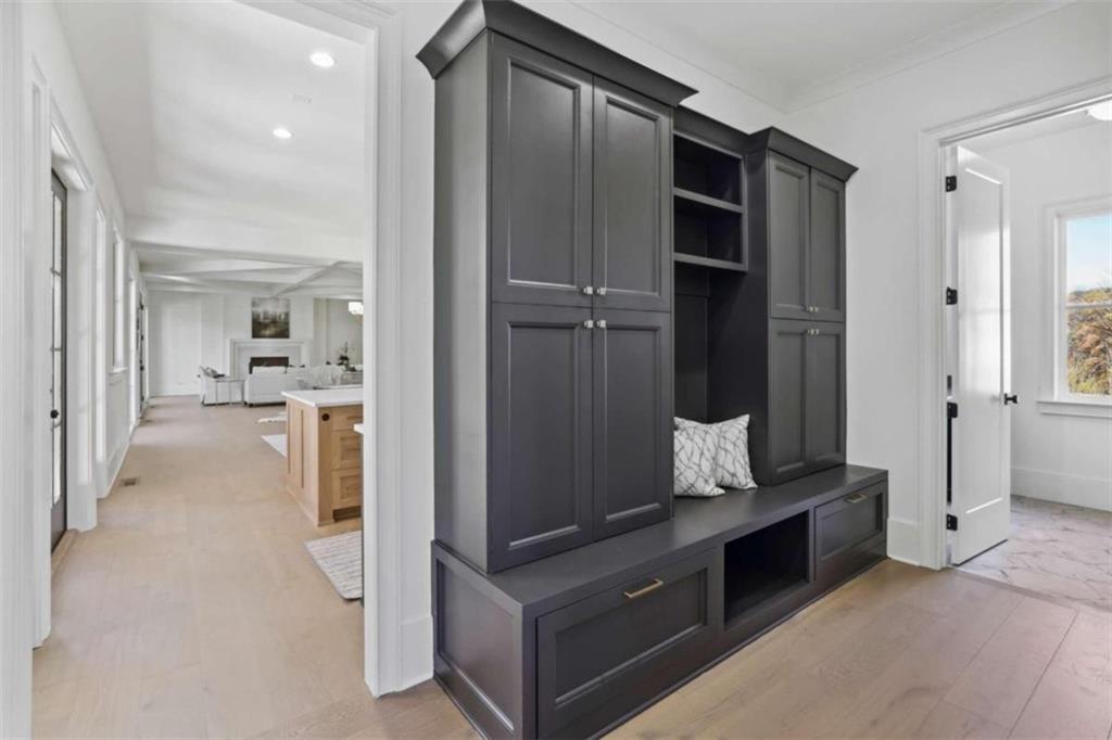 1007 Battle Creek Way