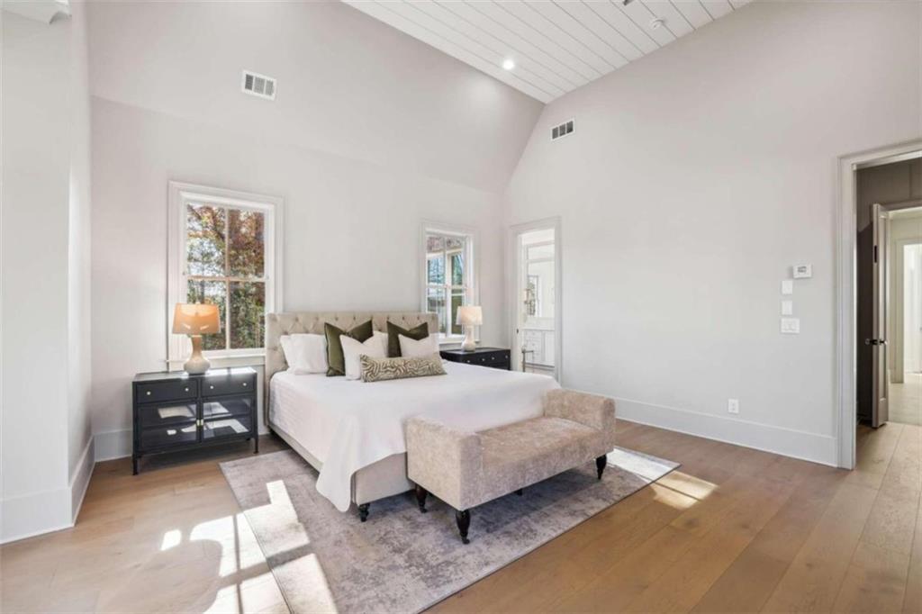 1007 Battle Creek Way