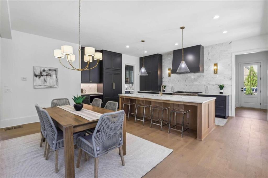 1007 Battle Creek Way