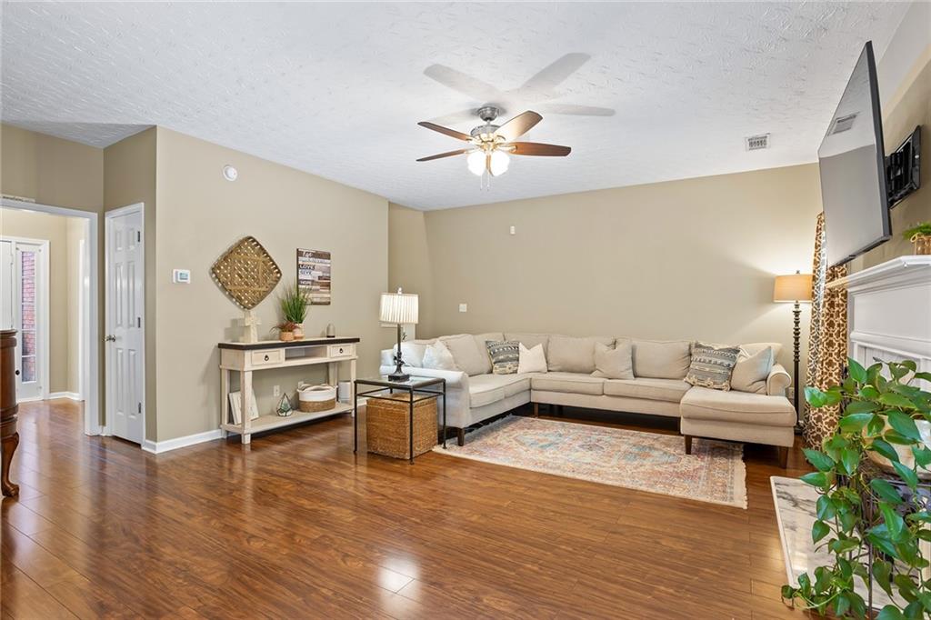 2585 Cascade Ive Court