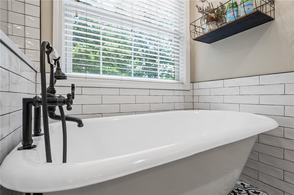 2585 Cascade Ive Court