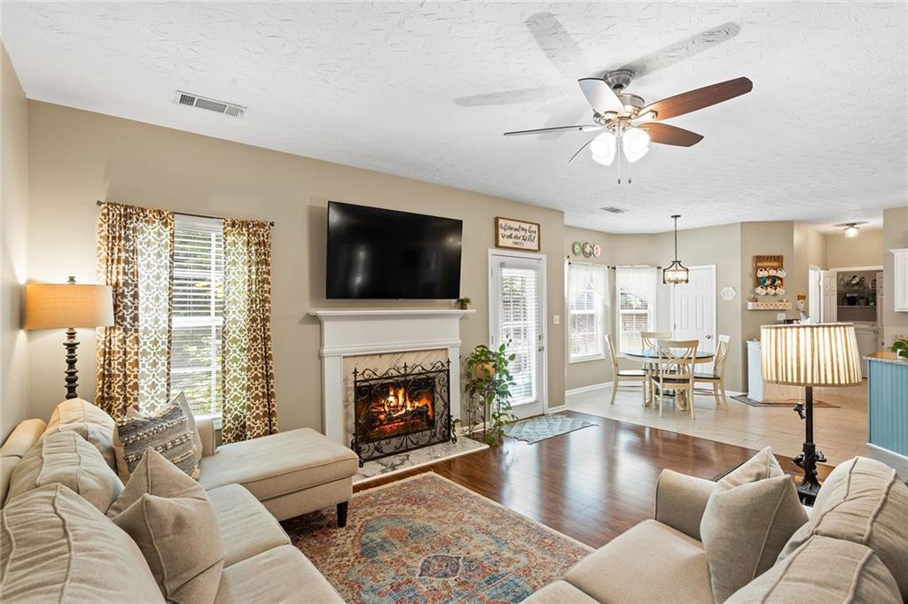 2585 Cascade Ive Court