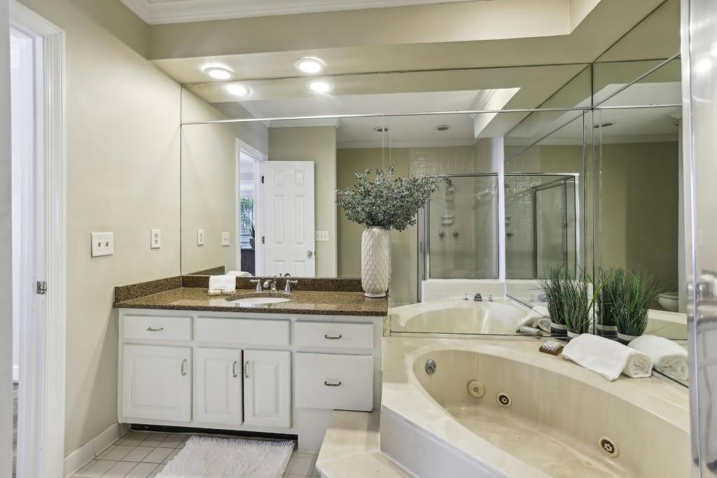 4186 Roswell Road NE