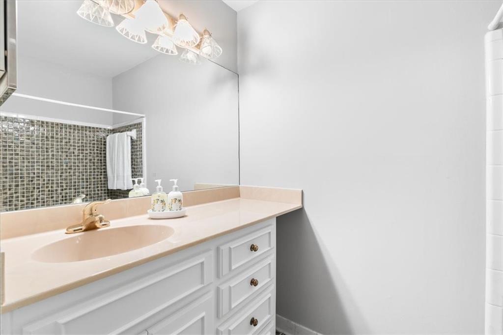 36 Old Ivy Square NE Unit 36