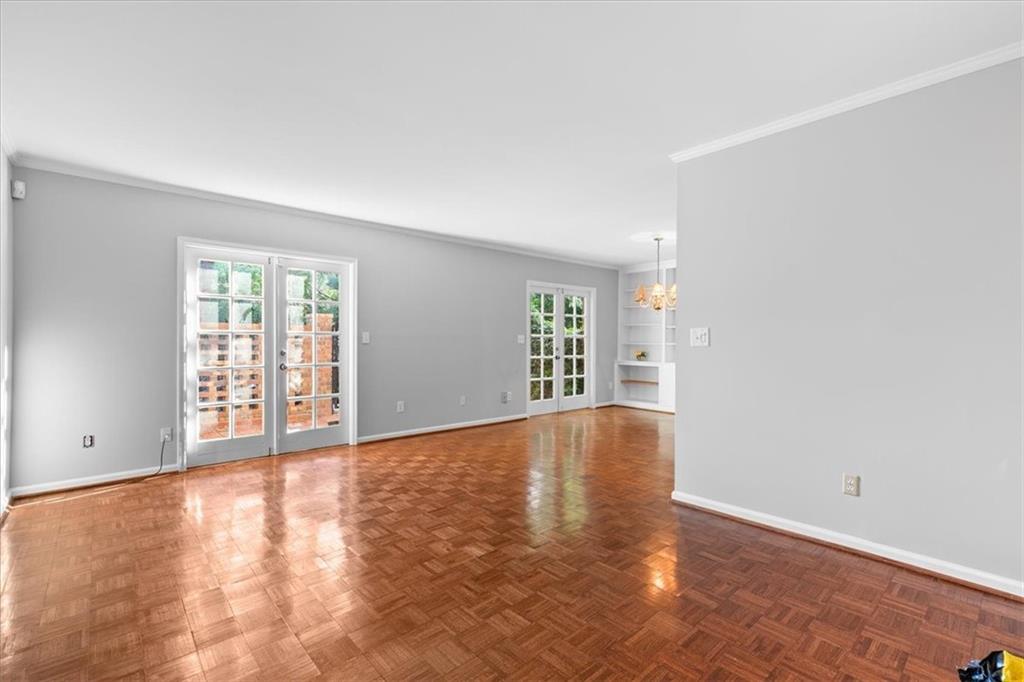 36 Old Ivy Square NE Unit 36