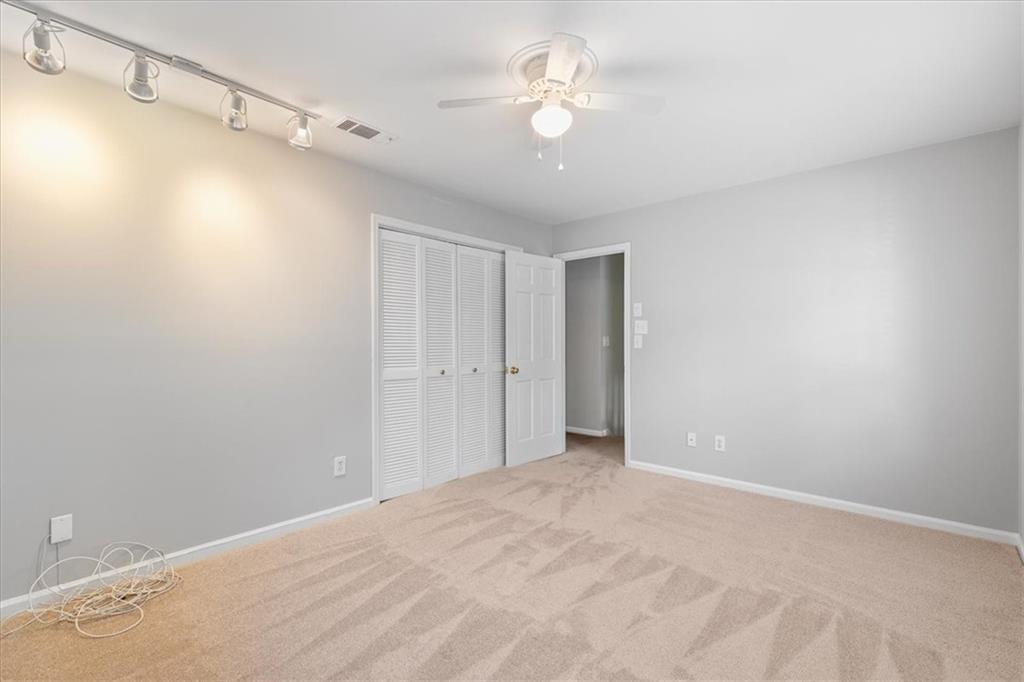 36 Old Ivy Square NE Unit 36