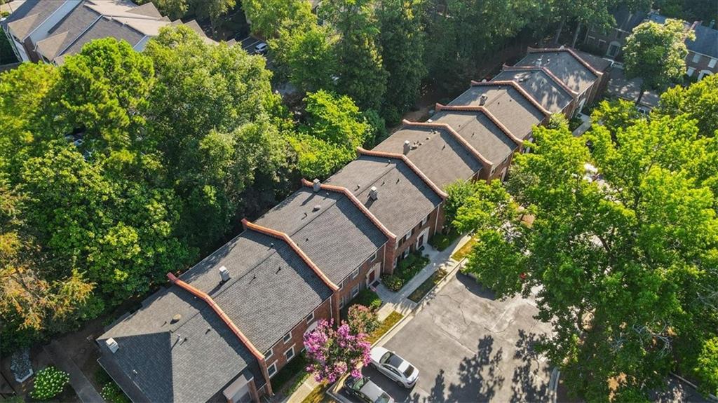 36 Old Ivy Square NE Unit 36