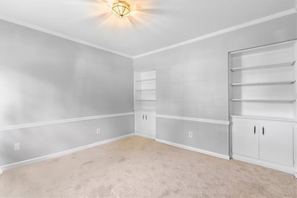 36 Old Ivy Square NE Unit 36