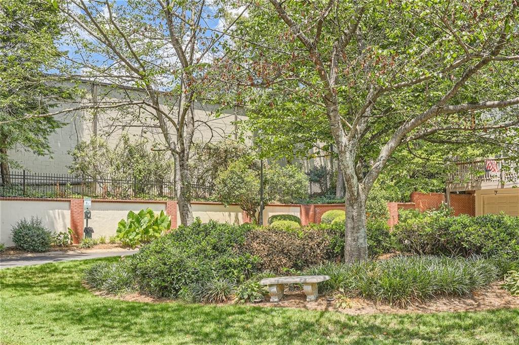 1803 Defoors Mill Court NW