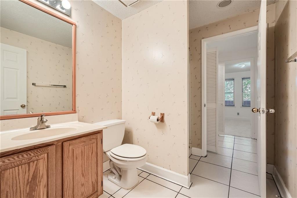 1803 Defoors Mill Court NW