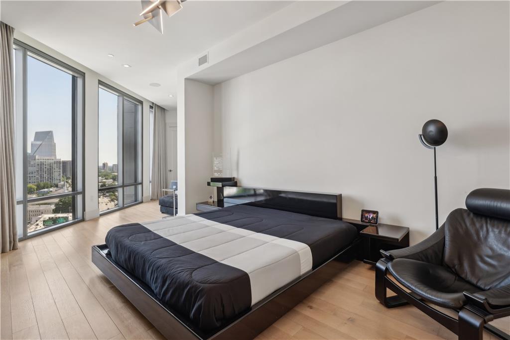 3107 Peachtree Road NE Unit 1702