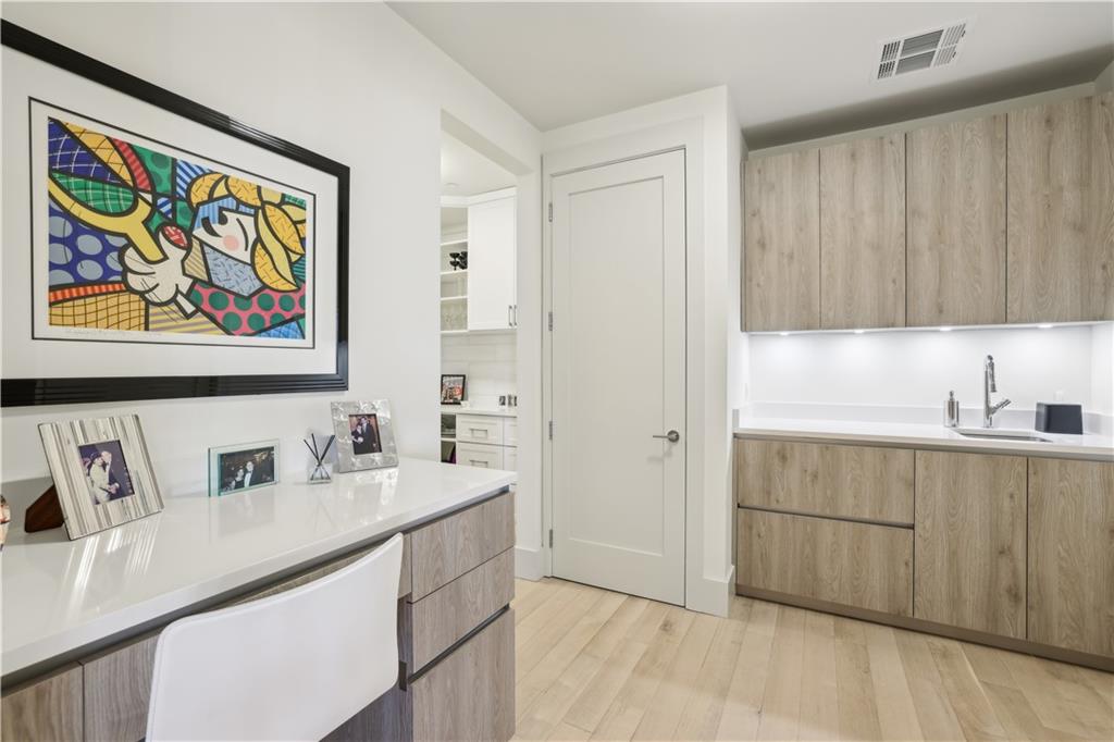 3107 Peachtree Road NE Unit 1702