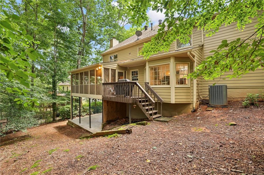 135 River Lake Court