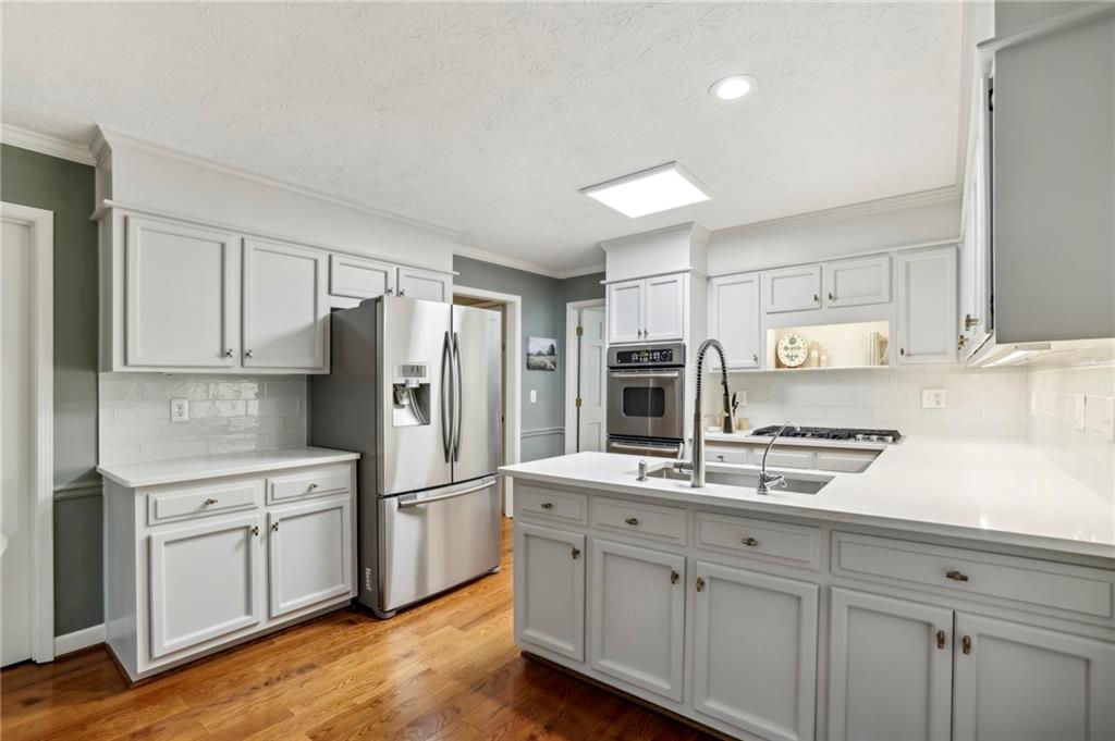 135 River Lake Court