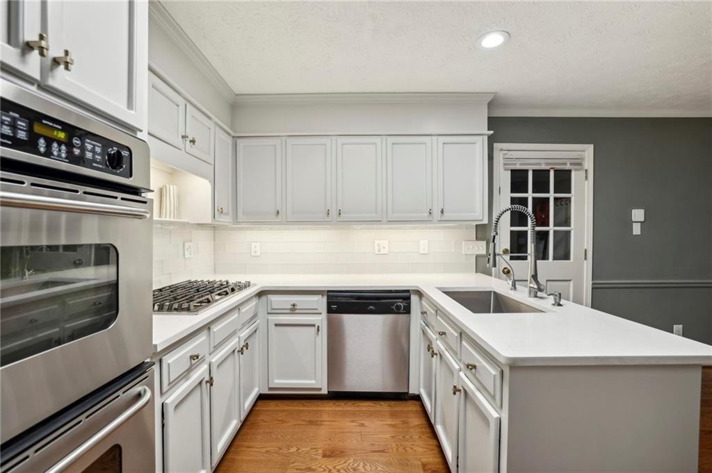 135 River Lake Court