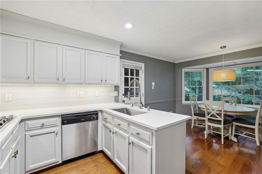 135 River Lake Court