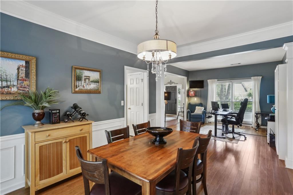 1944 McLennon Court