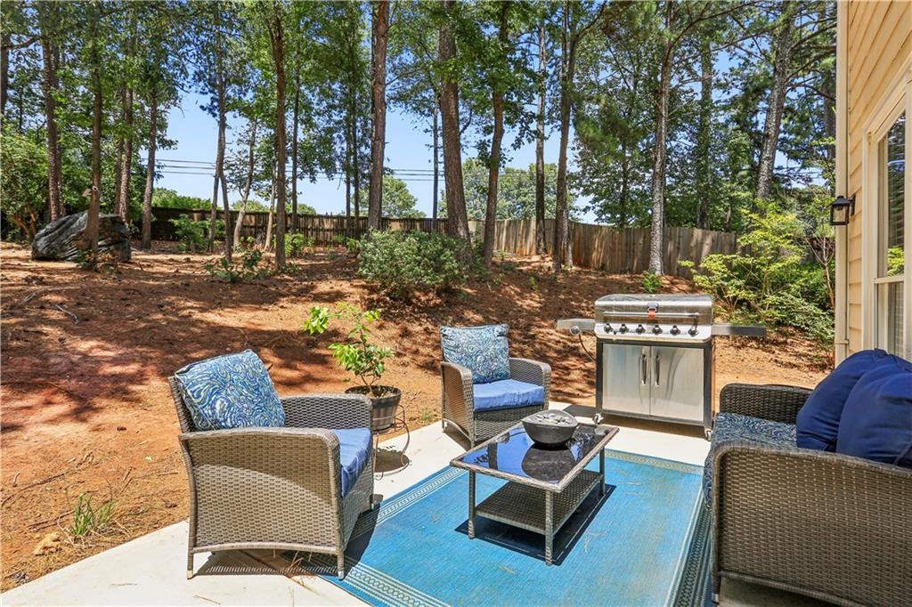 1944 McLennon Court