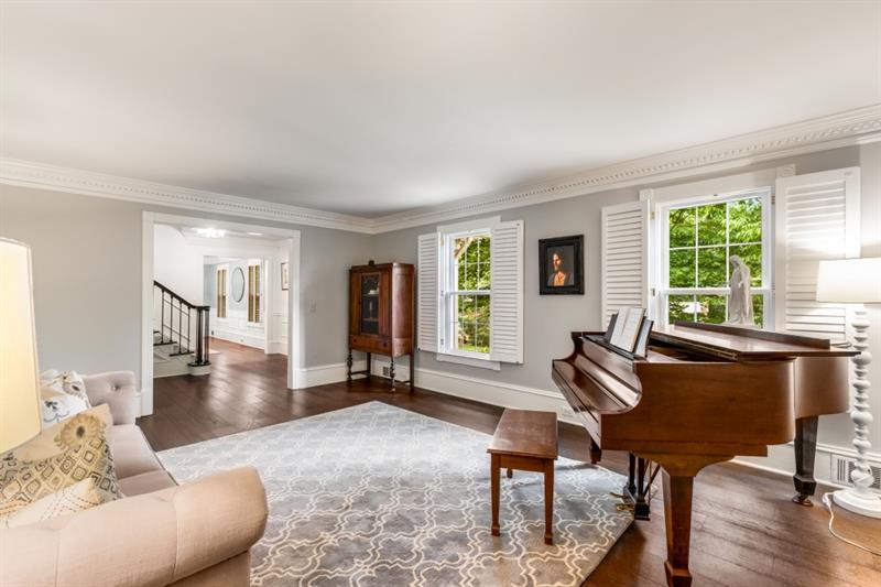 185 Marsh Glen Point