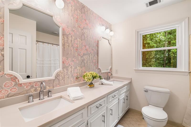 185 Marsh Glen Point