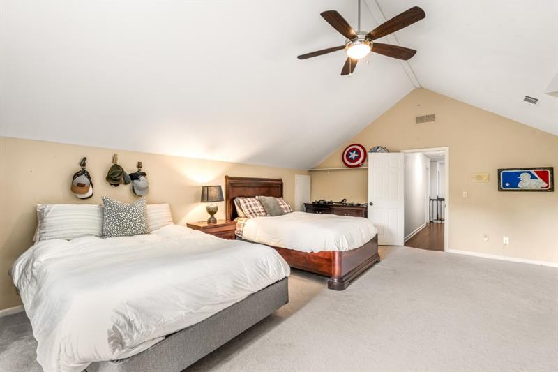 185 Marsh Glen Point