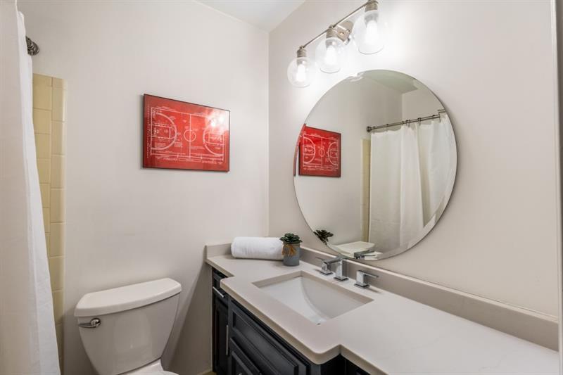 185 Marsh Glen Point