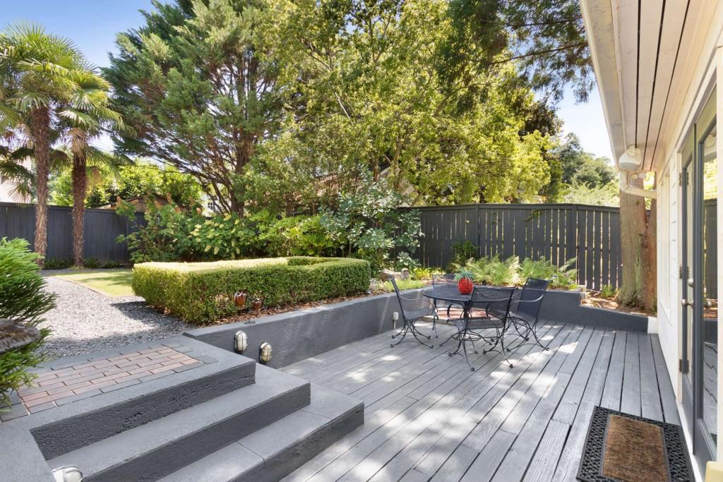 658 Cresthill Avenue NE