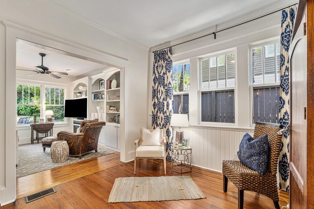 658 Cresthill Avenue NE