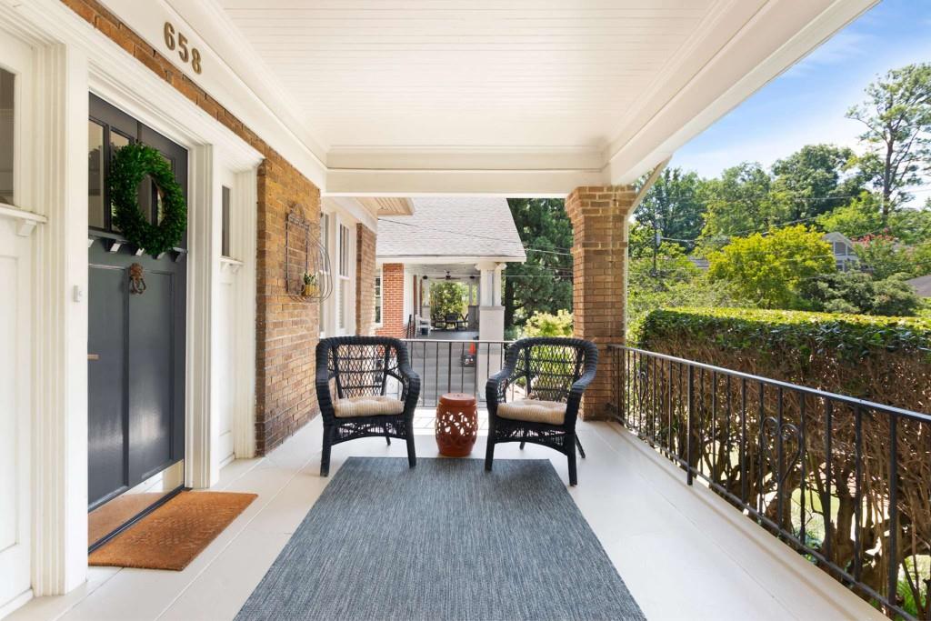 658 Cresthill Avenue NE