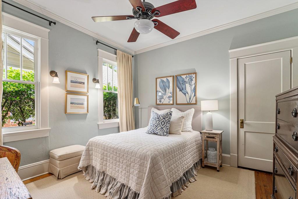 658 Cresthill Avenue NE