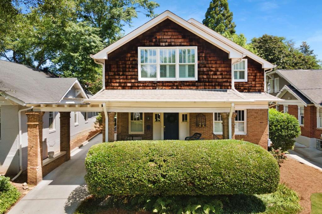 658 Cresthill Avenue NE