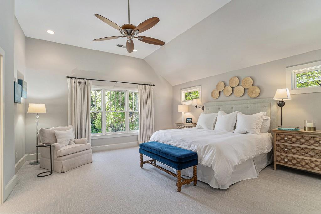 658 Cresthill Avenue NE