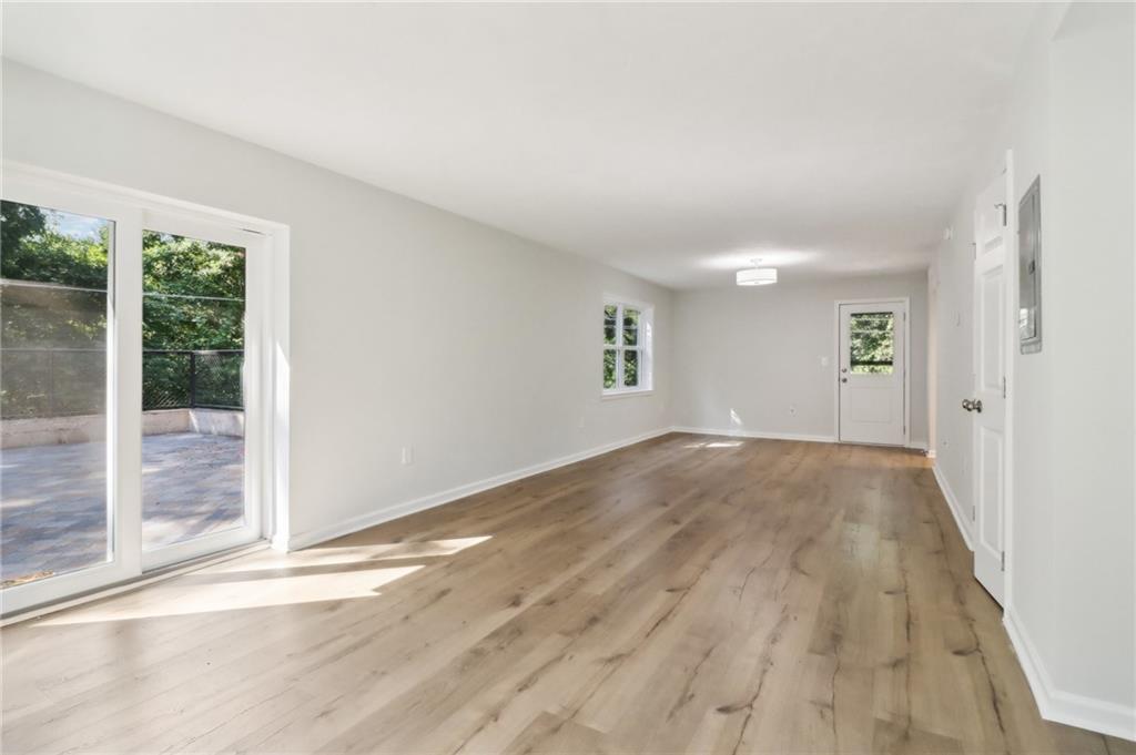 307 Lakemoore Drive Unit A