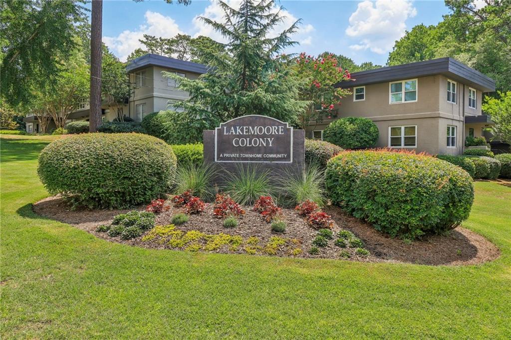 307 Lakemoore Drive Unit A